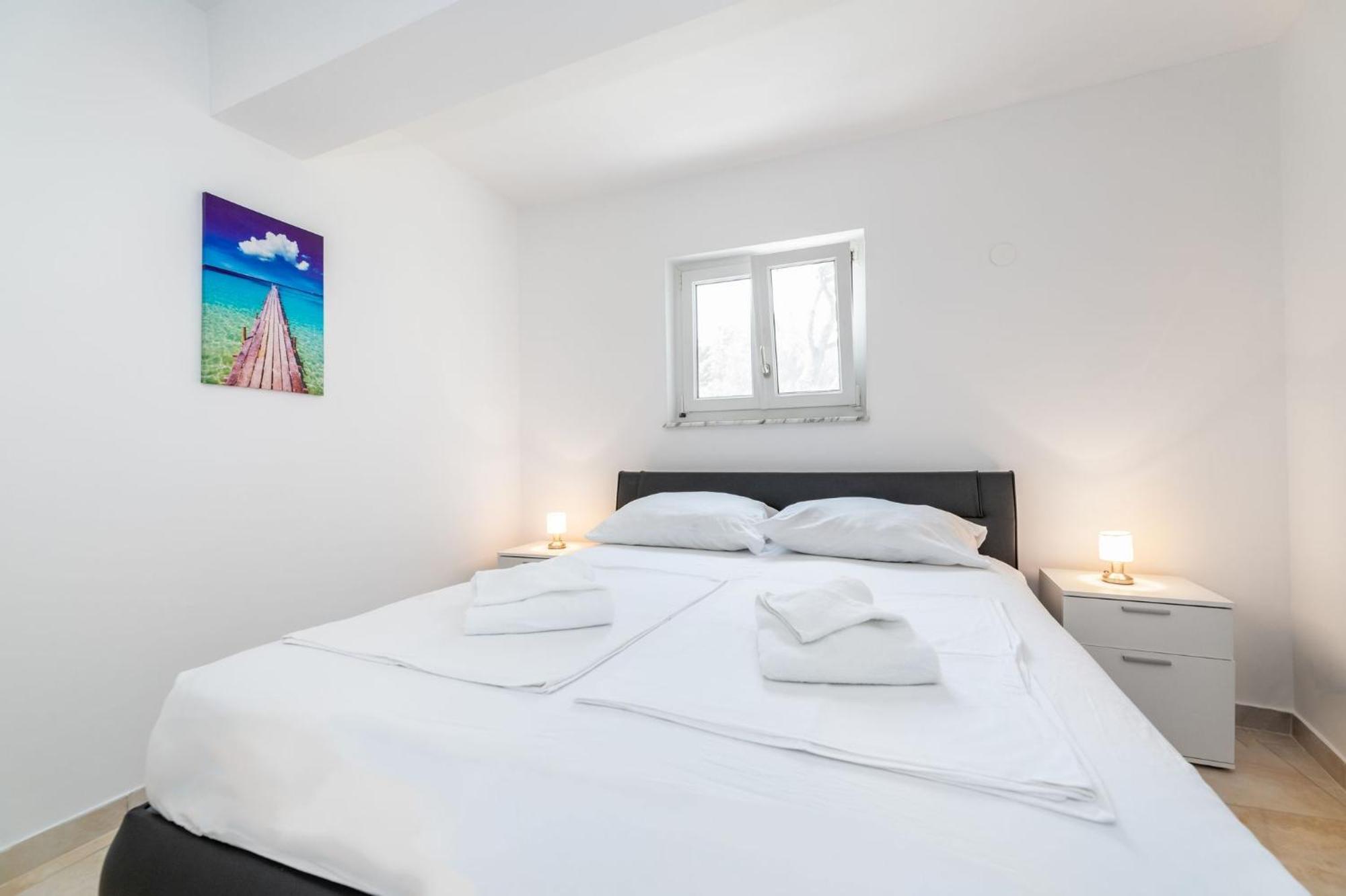 Apartments Oleander Kricin Baška Eksteriør billede