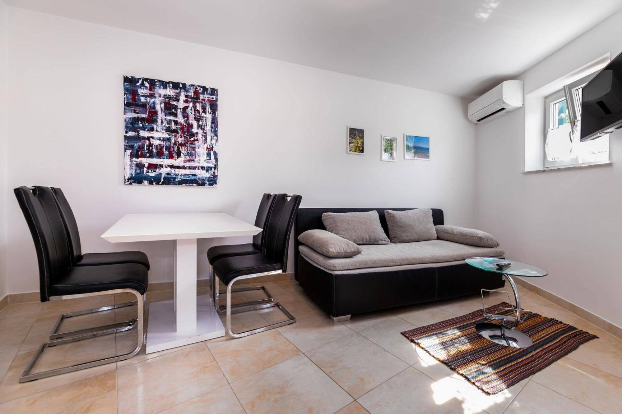 Apartments Oleander Kricin Baška Eksteriør billede