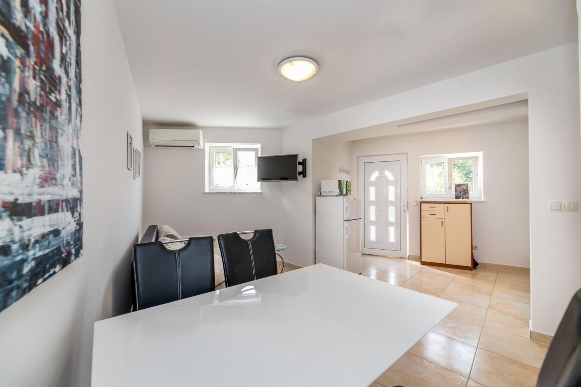 Apartments Oleander Kricin Baška Eksteriør billede