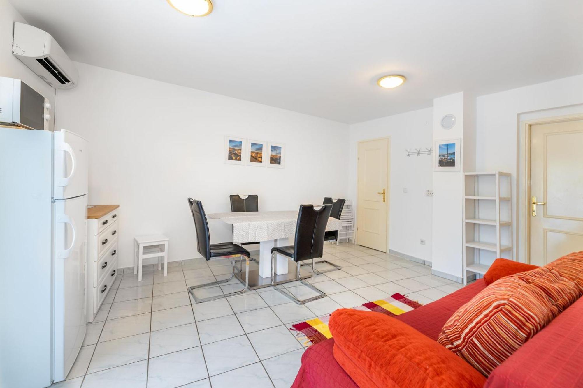 Apartments Oleander Kricin Baška Eksteriør billede